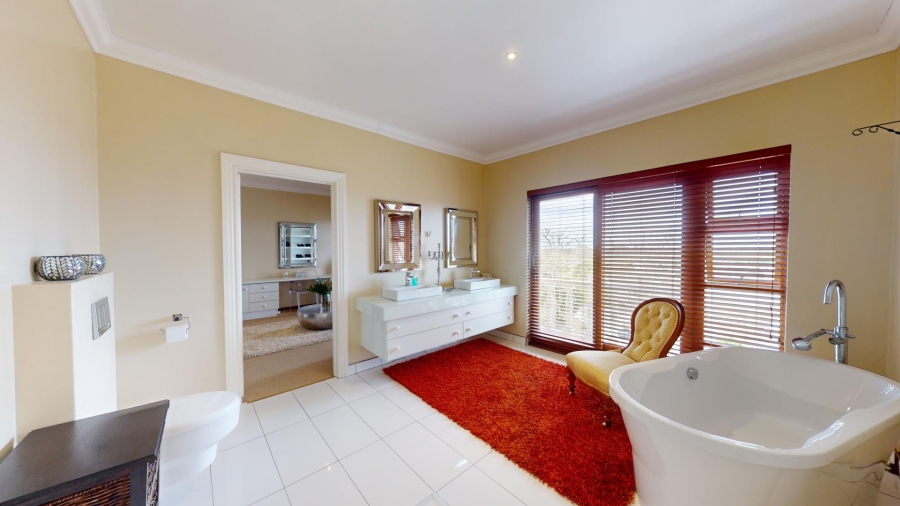 6 Bedroom Property for Sale in Walmer Heights Eastern Cape